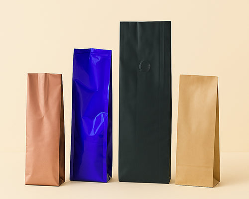 Efficient and compact, our side gusset bags are ideal for tight storage and high-volume fills. Available with custom finishes and barrier layers.